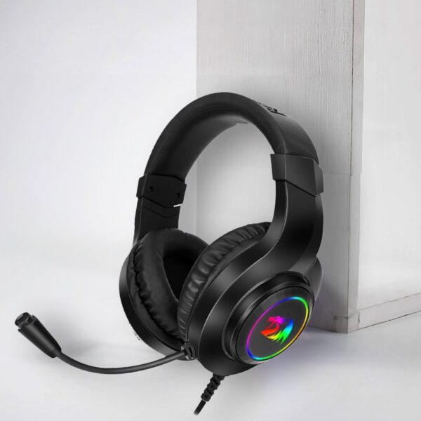 REDRAGON Over-Ear HYLAS Aux (Mic and Headset)|USB (Power Only)
RGB Gaming Headset - Black - Image 7