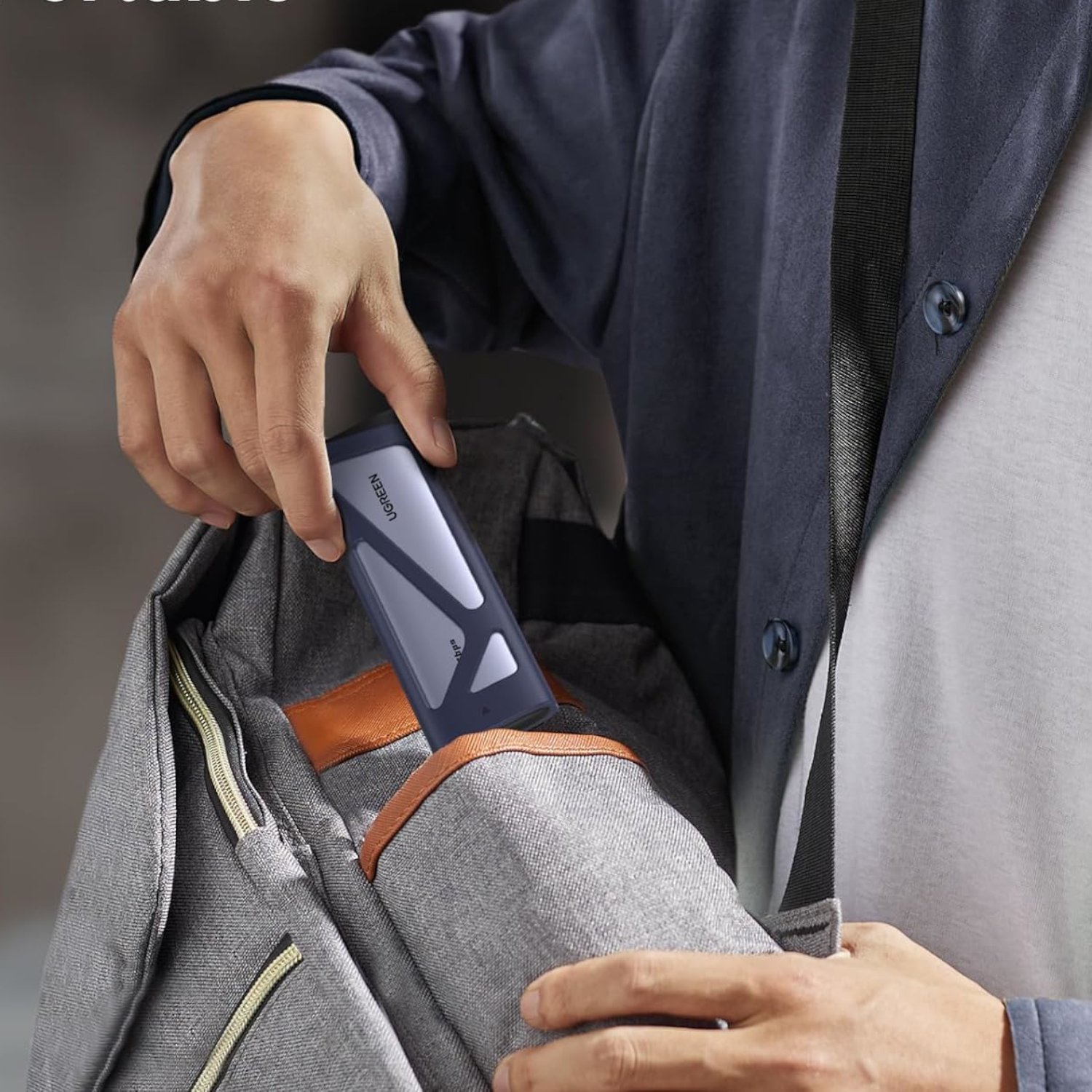 UGreen CM777 M.2 NVMe/SATA SSD Enclosure (20Gbps) – Silver - Image 4